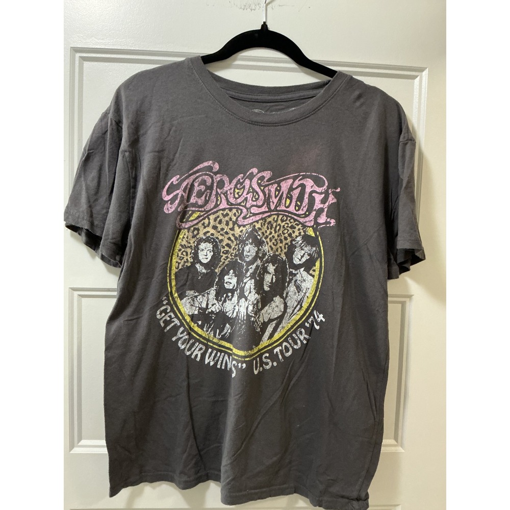 Aerosmith Get Your Wings 1974 US Tour Graphic T-Shirt Gray XL Band Tee
